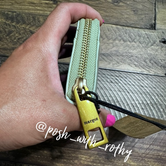Margot New York Dana Small Zip Around Wallet, NWT - Picture 5 of 6